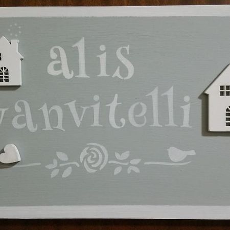 Alis Vanvitelli Suite Napoli Bagian luar foto