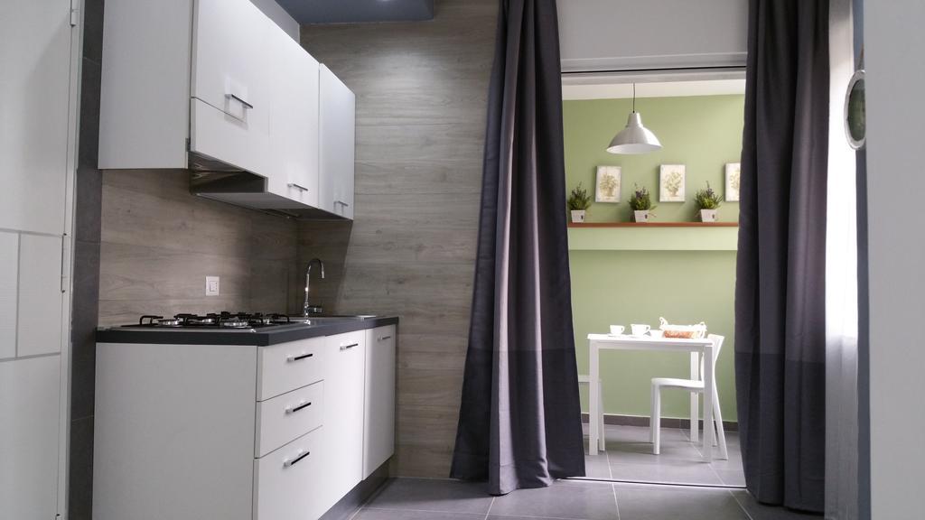 Alis Vanvitelli Suite Napoli Bagian luar foto