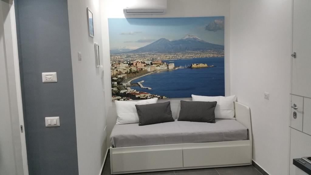 Alis Vanvitelli Suite Napoli Bagian luar foto